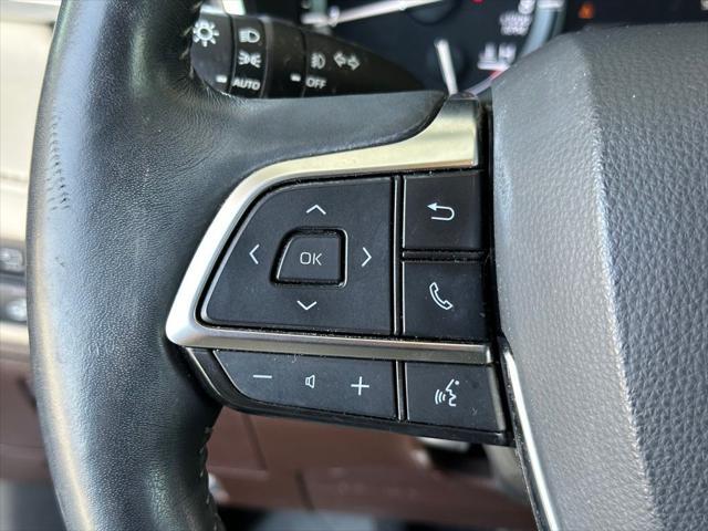 used 2021 Toyota Highlander car, priced at $34,973