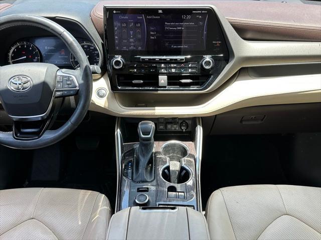 used 2021 Toyota Highlander car, priced at $34,973