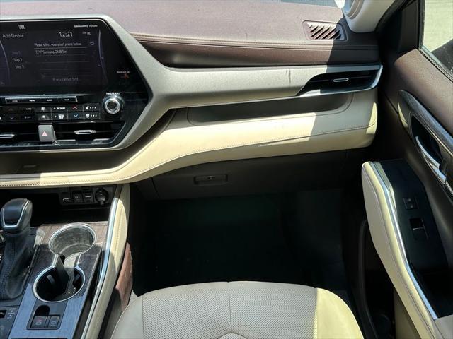 used 2021 Toyota Highlander car, priced at $34,973
