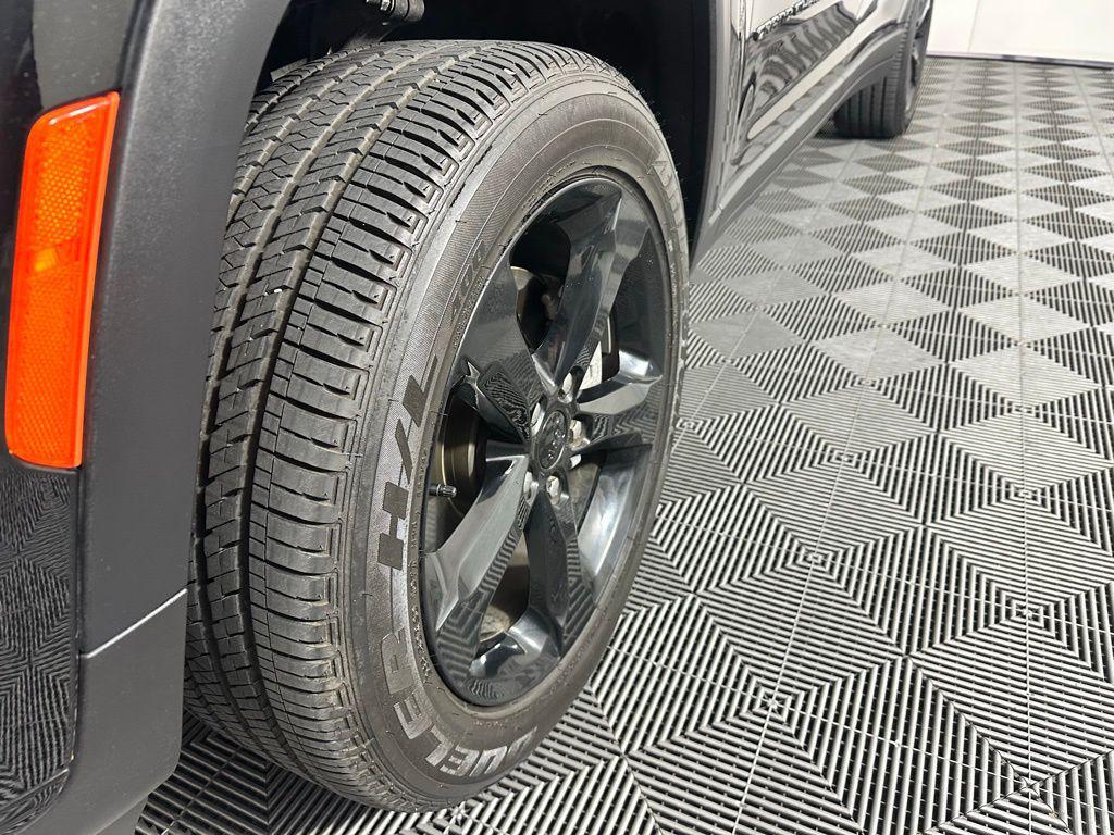 used 2024 Jeep Grand Cherokee L car, priced at $34,175