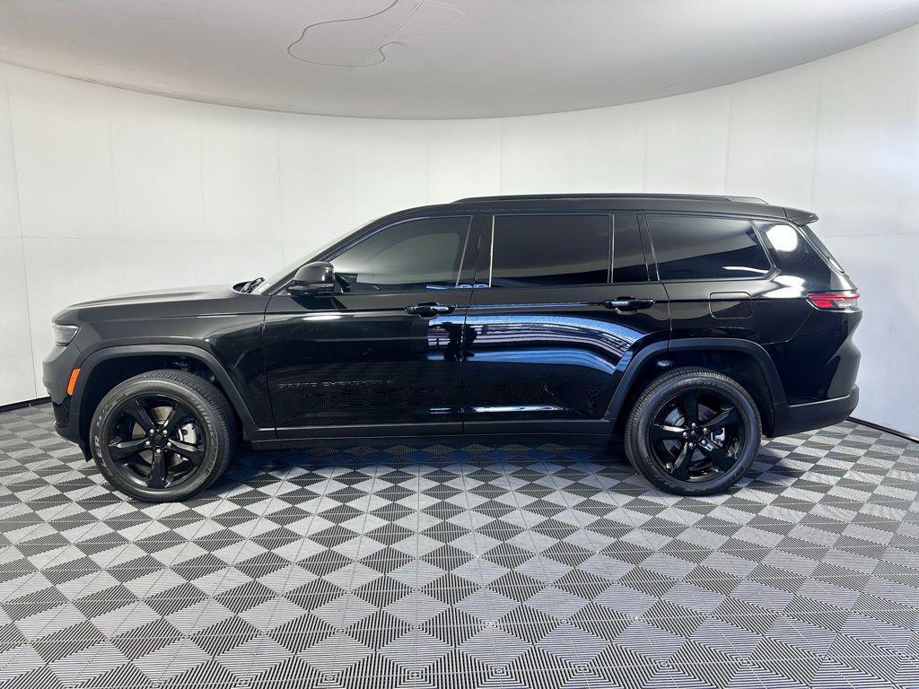 used 2024 Jeep Grand Cherokee L car, priced at $34,175