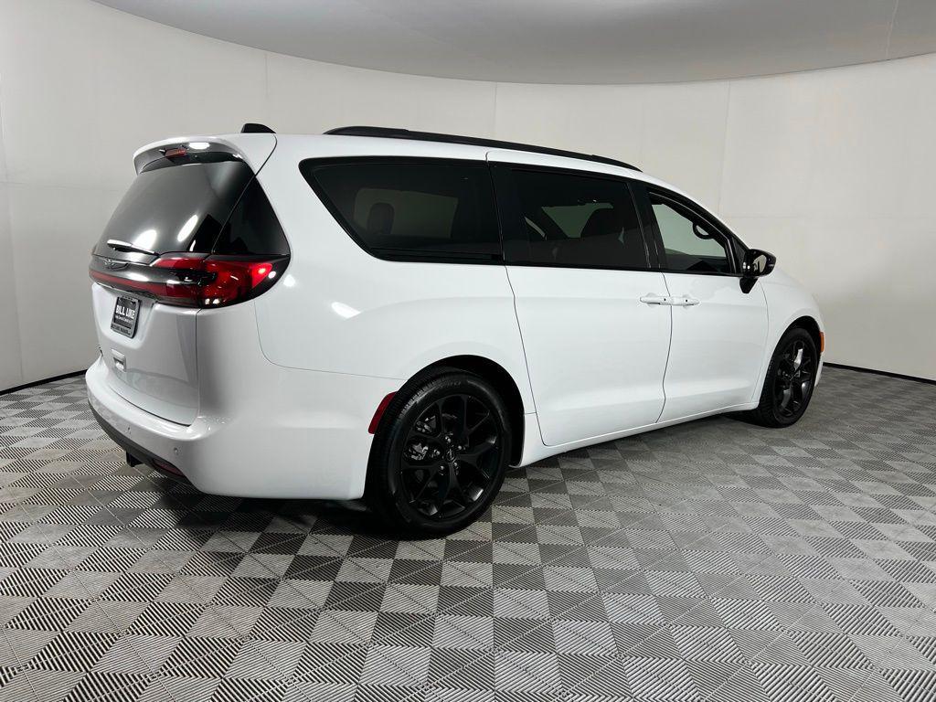 used 2024 Chrysler Pacifica car, priced at $31,473