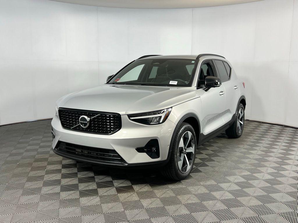 used 2024 Volvo XC40 car, priced at $31,973