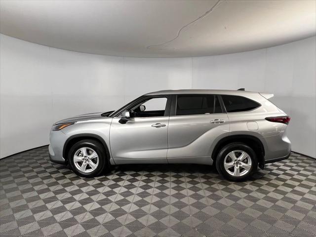 used 2024 Toyota Highlander car, priced at $33,073