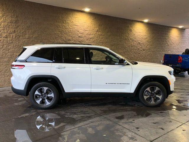 used 2022 Jeep Grand Cherokee 4xe car, priced at $32,173