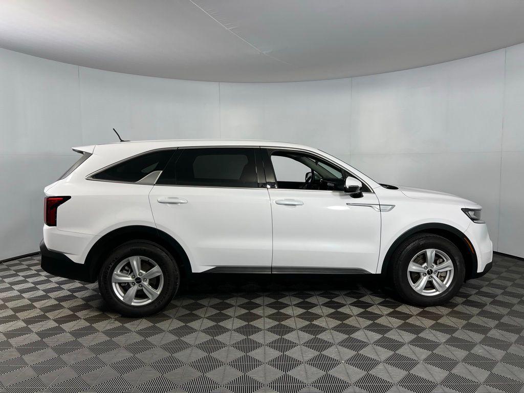 used 2023 Kia Sorento car, priced at $20,975