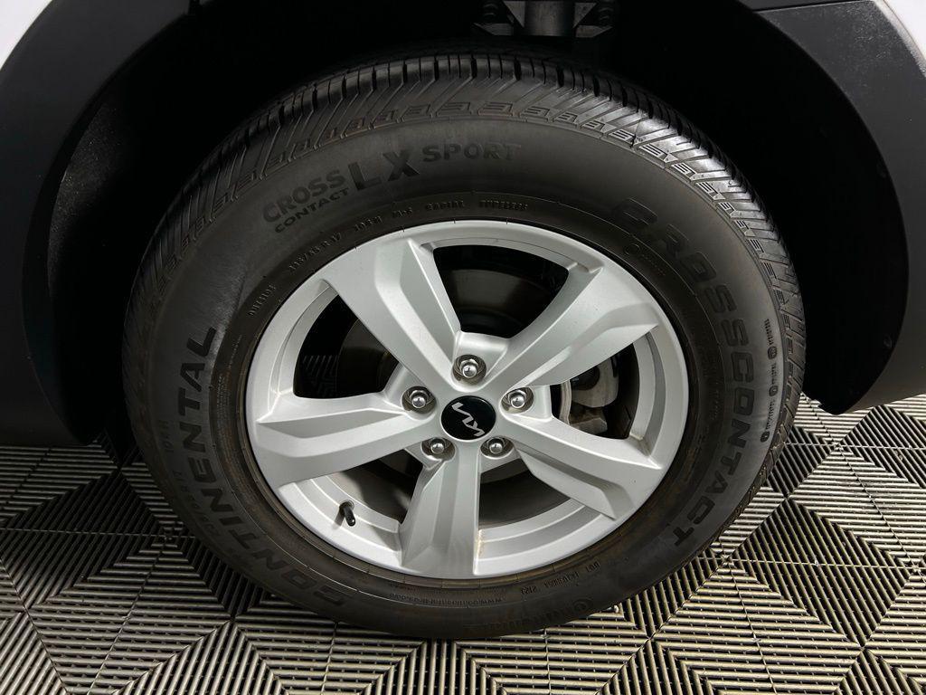 used 2023 Kia Sorento car, priced at $20,975