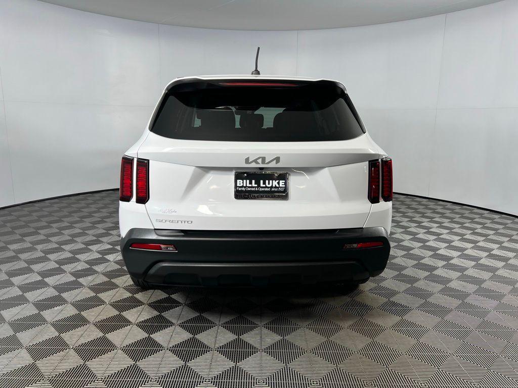 used 2023 Kia Sorento car, priced at $20,975