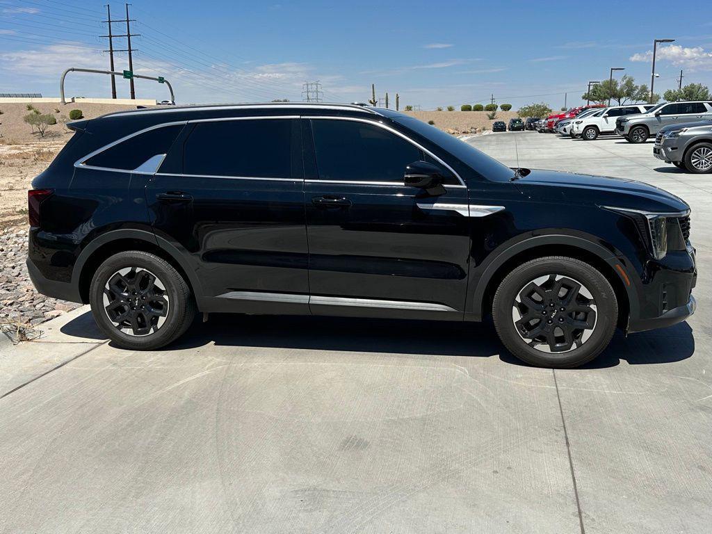 used 2024 Kia Sorento car, priced at $26,973