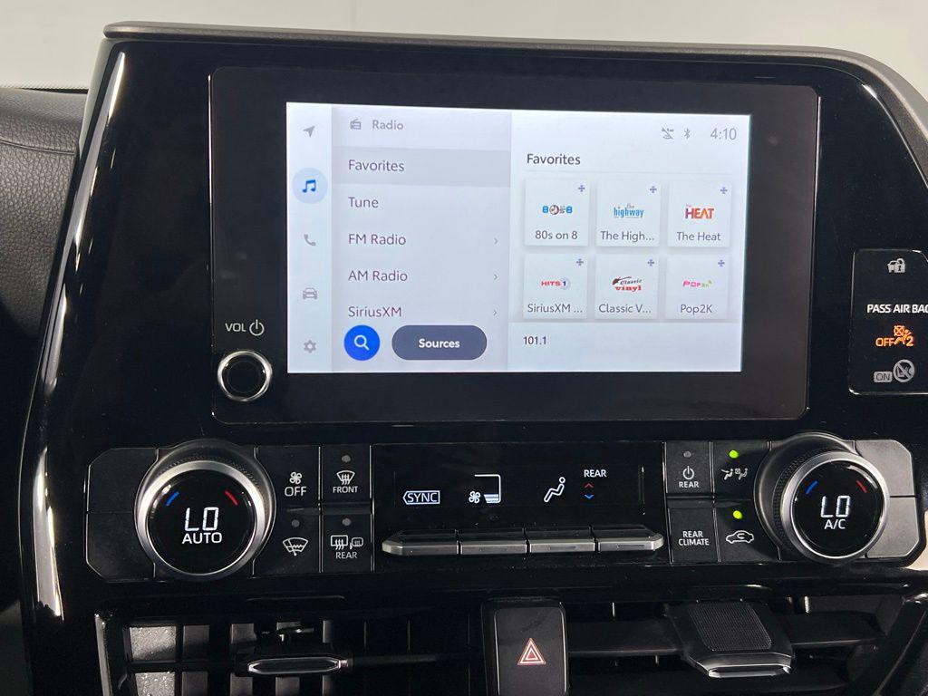 used 2024 Toyota Highlander car, priced at $31,273