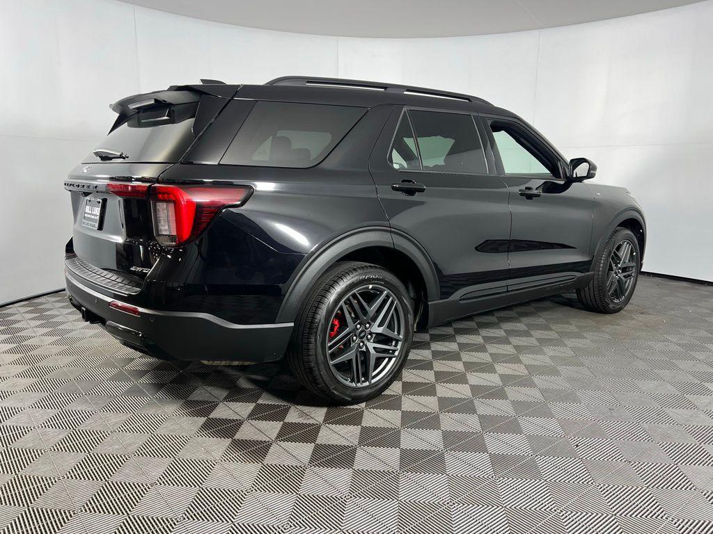 used 2025 Ford Explorer car, priced at $40,973