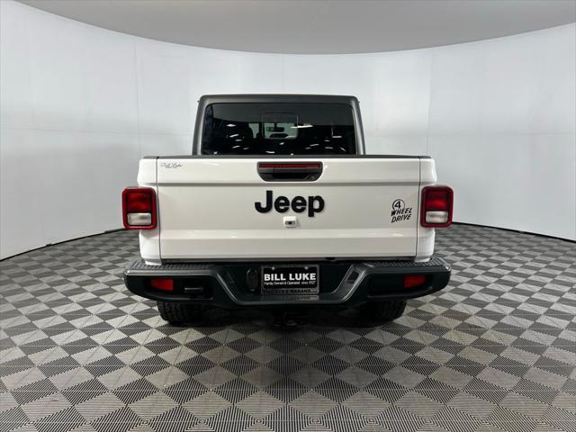 used 2022 Jeep Gladiator car, priced at $30,873