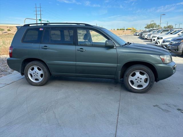 used 2004 Toyota Highlander car