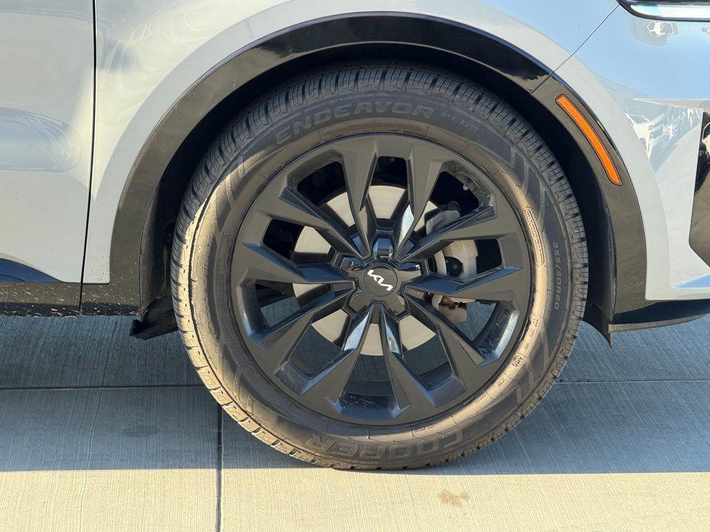 used 2022 Kia Sorento car, priced at $25,973