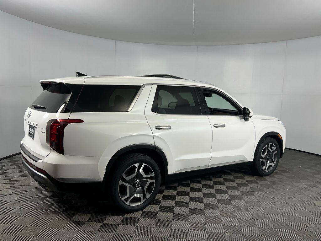used 2024 Hyundai Palisade car, priced at $37,375