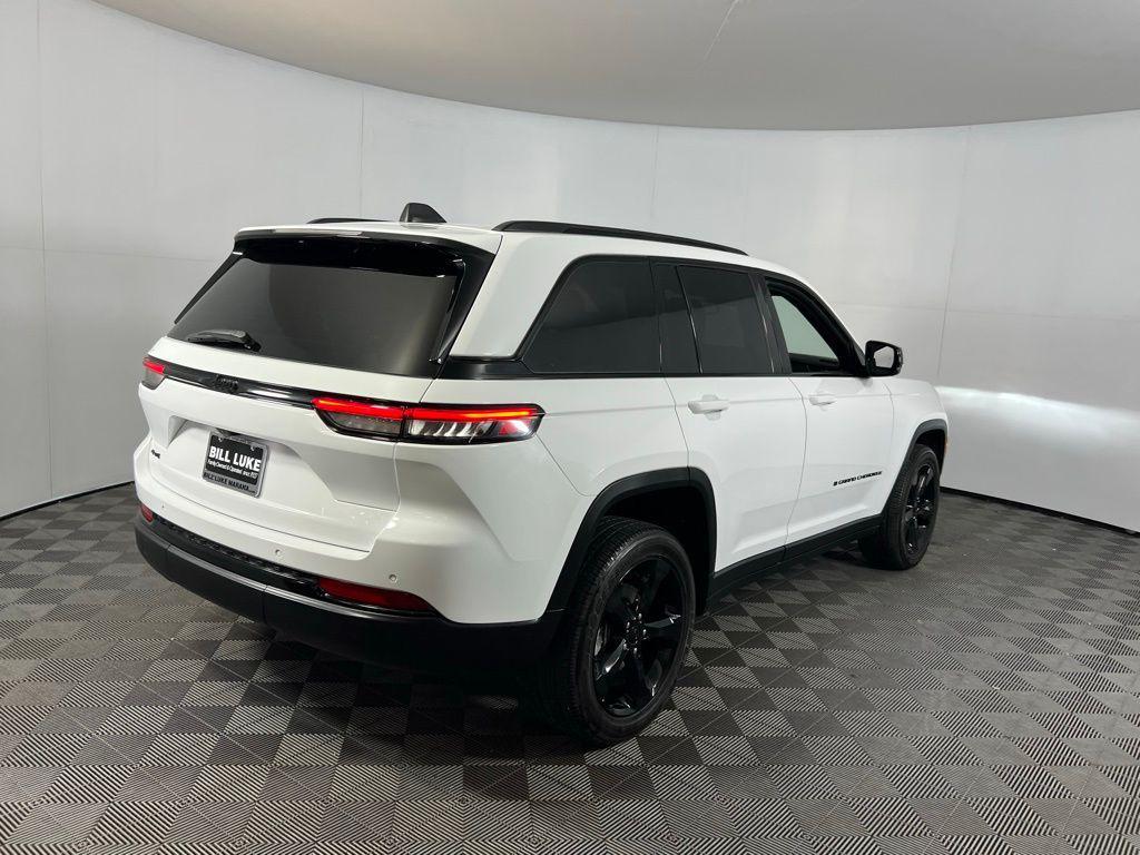 used 2023 Jeep Grand Cherokee car, priced at $34,673