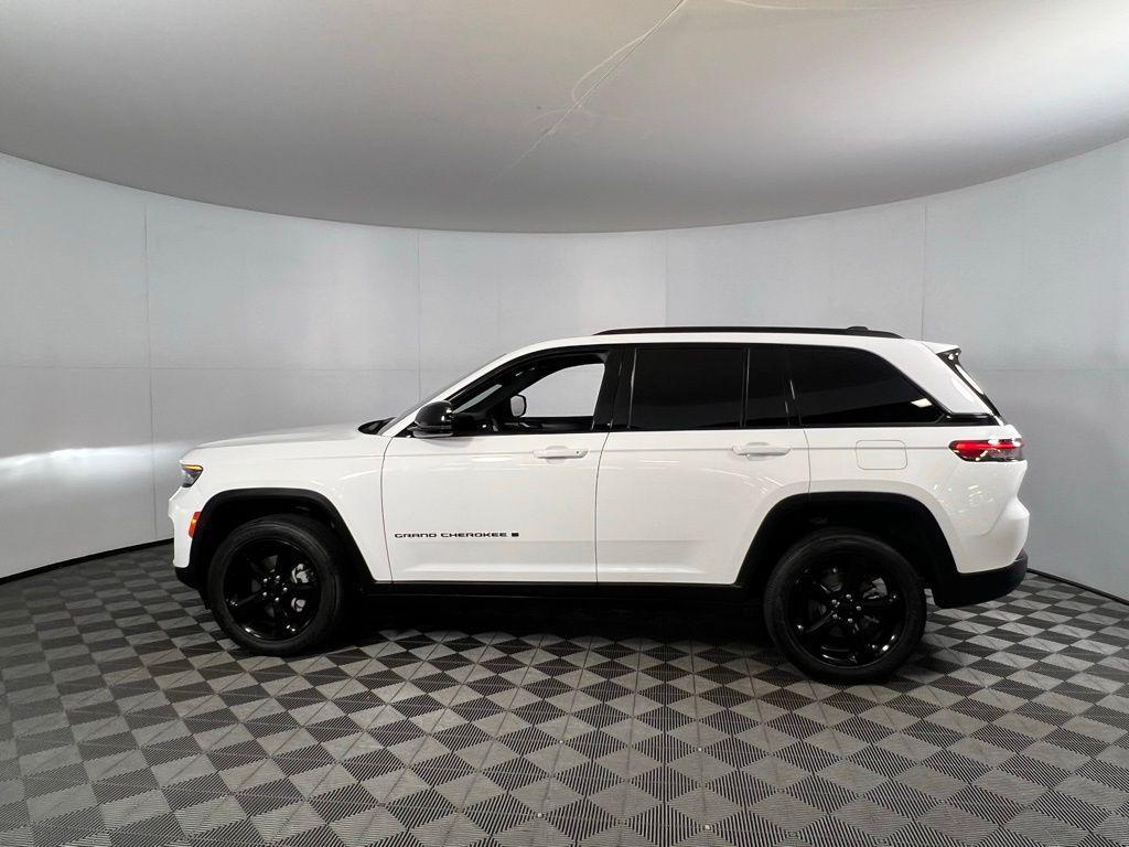 used 2023 Jeep Grand Cherokee car, priced at $34,673