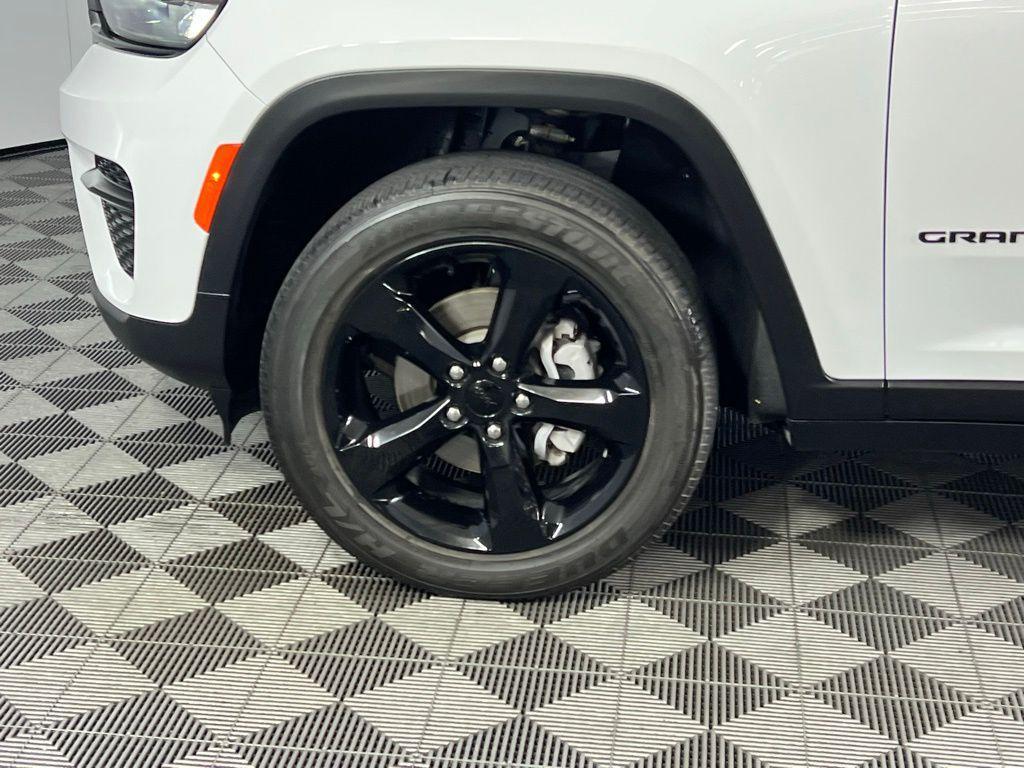 used 2023 Jeep Grand Cherokee car, priced at $34,673