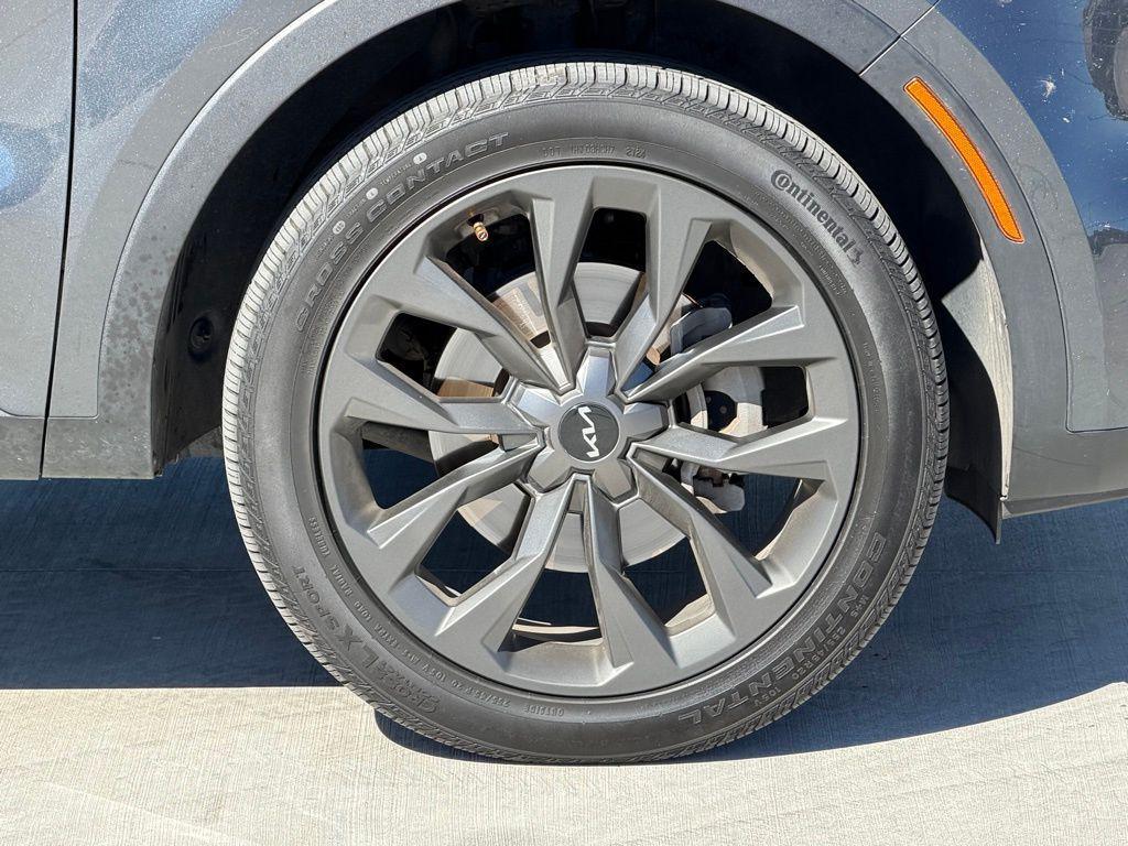 used 2022 Kia Sorento car, priced at $29,973