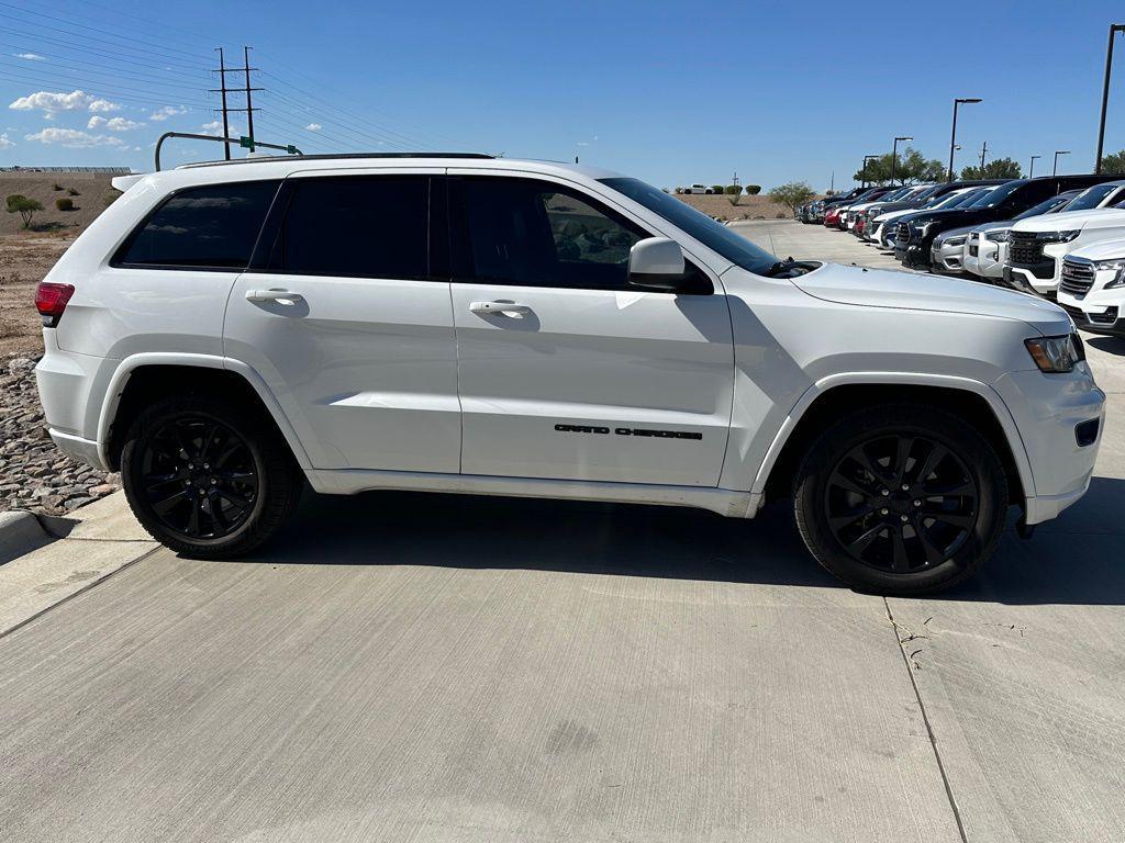 used 2018 Jeep Grand Cherokee car, priced at $15,995