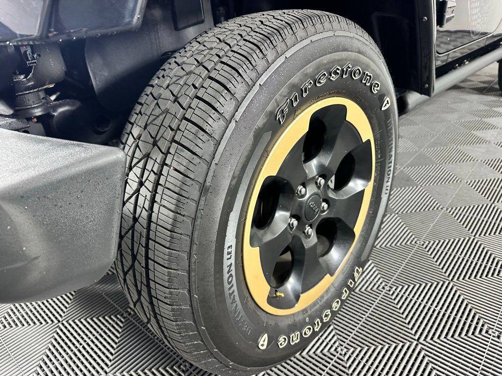 used 2014 Jeep Wrangler Unlimited car, priced at $18,395