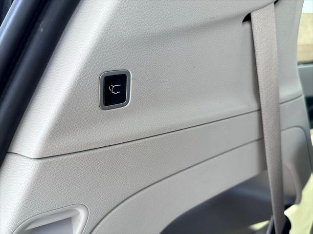 used 2024 Chrysler Pacifica car, priced at $35,673