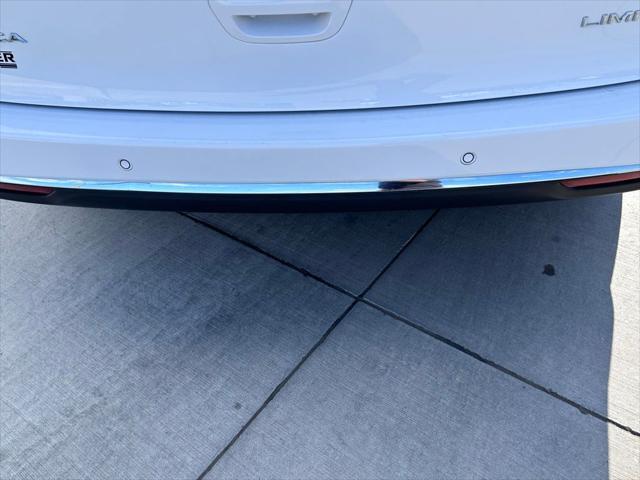 used 2024 Chrysler Pacifica car, priced at $35,673