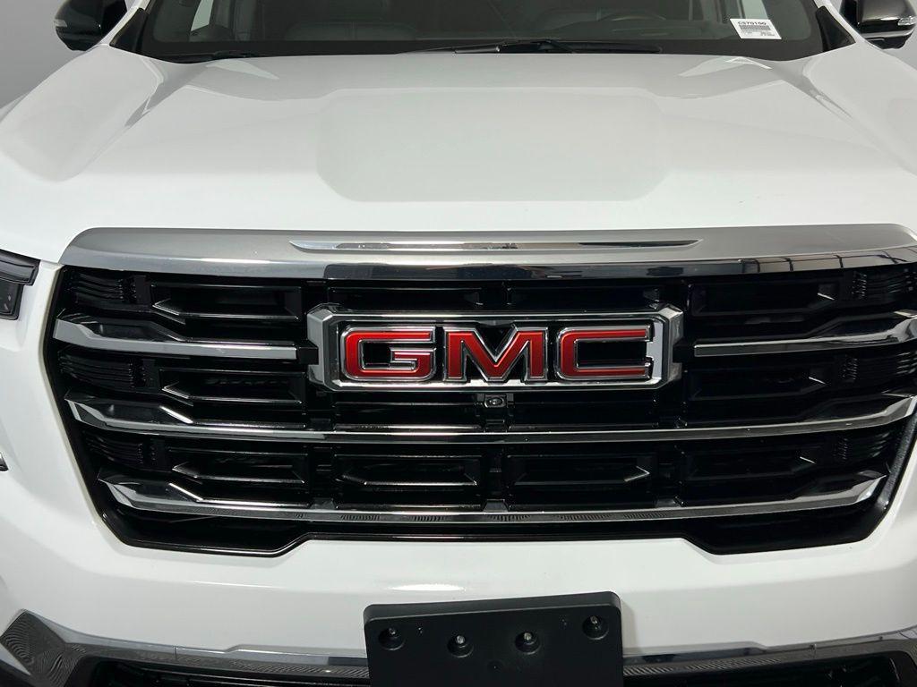 used 2024 GMC Acadia car, priced at $37,673