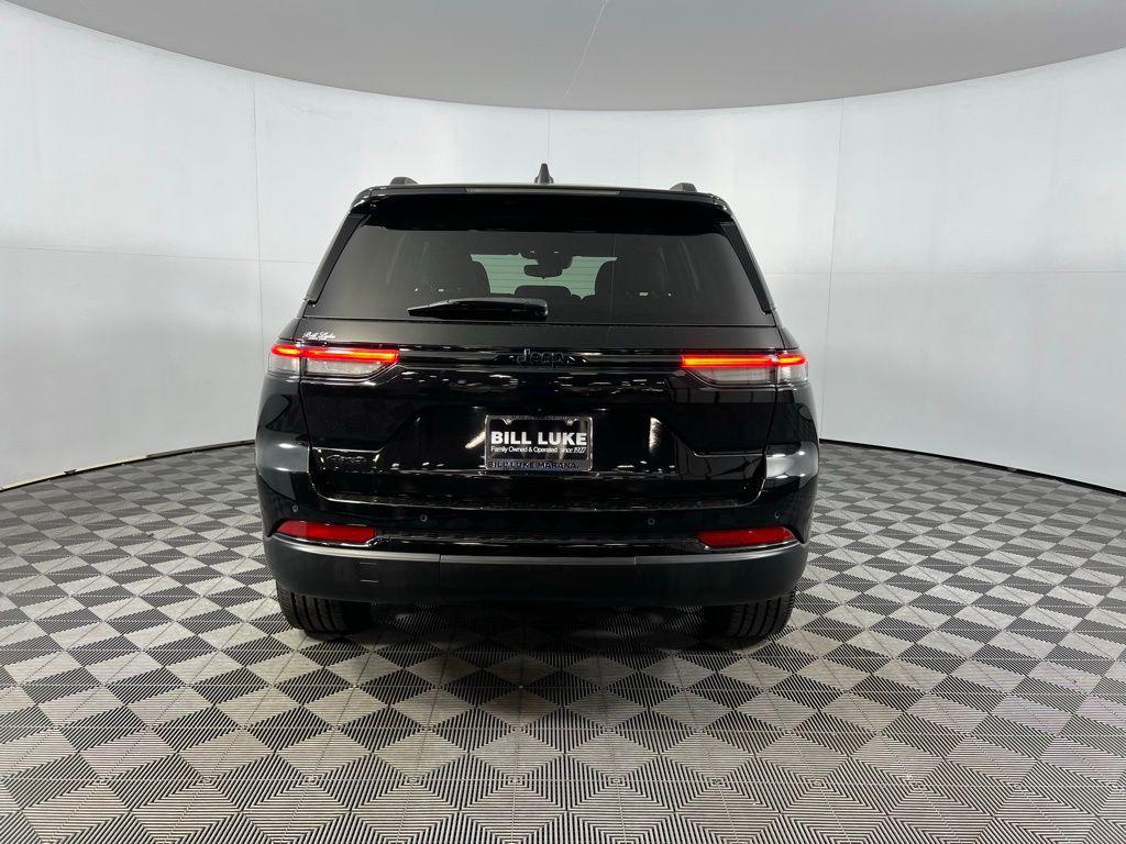 used 2023 Jeep Grand Cherokee car, priced at $32,673