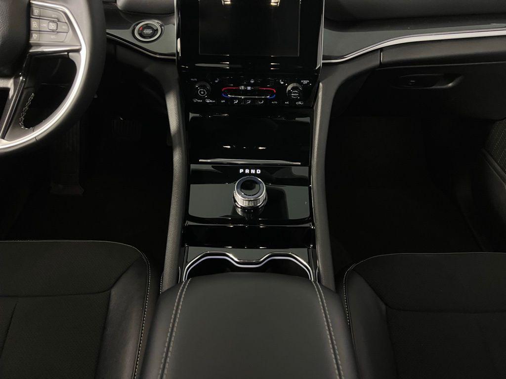 used 2023 Jeep Grand Cherokee car, priced at $32,673