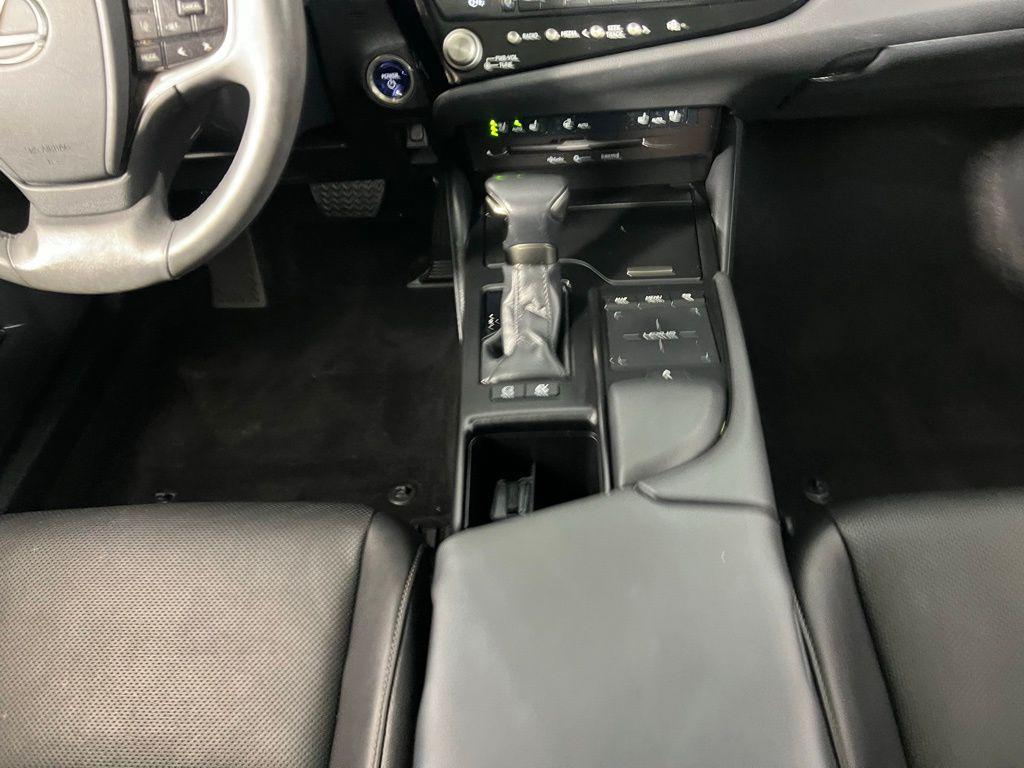 used 2022 Lexus ES 300h car, priced at $36,373