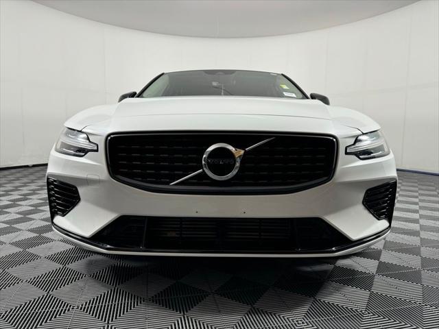 used 2022 Volvo S60 Recharge Plug-In Hybrid car, priced at $30,000