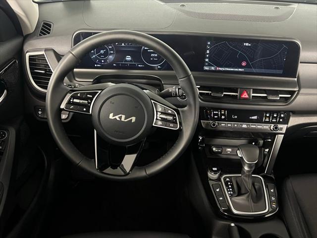 used 2025 Kia Seltos car, priced at $25,000