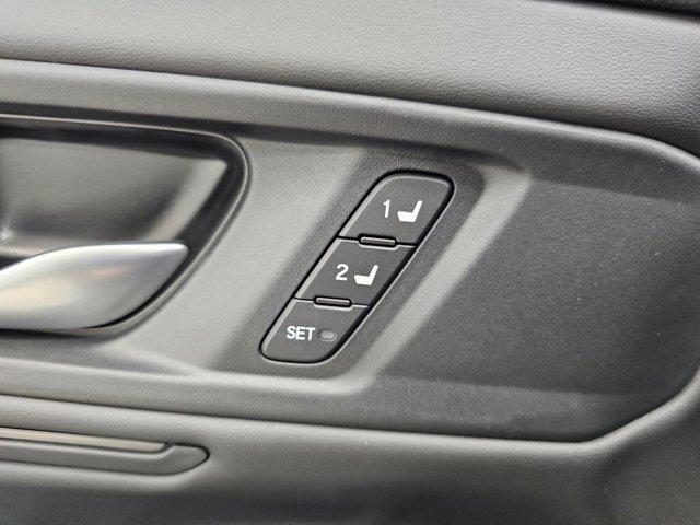 new 2025 Honda Accord Hybrid car, priced at $38,114