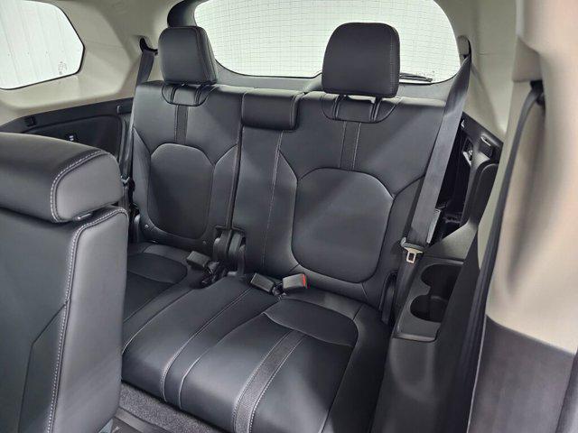 new 2025 Honda Pilot car, priced at $45,174