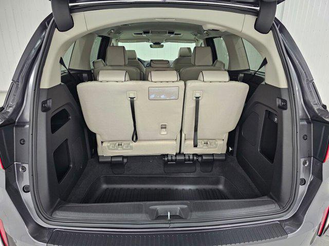 new 2026 Honda Odyssey car, priced at $45,871