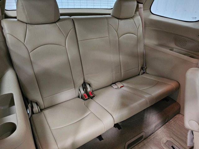 used 2010 Saturn Outlook car, priced at $3,999