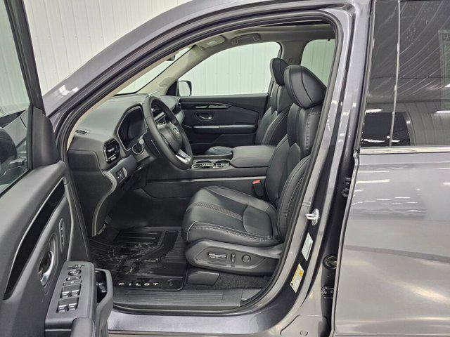 new 2025 Honda Pilot car, priced at $49,264