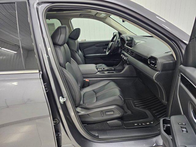 new 2025 Honda Pilot car, priced at $49,264