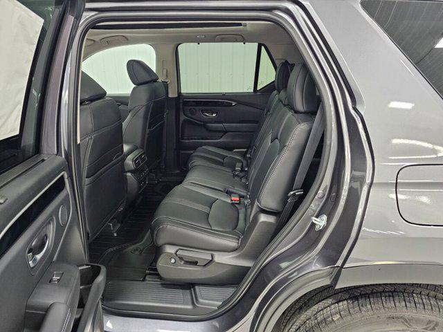 new 2025 Honda Pilot car, priced at $49,264
