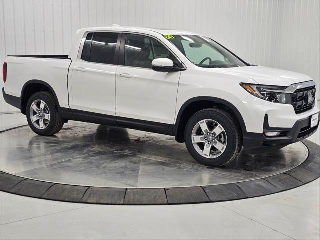 new 2025 Honda Ridgeline car, priced at $45,252