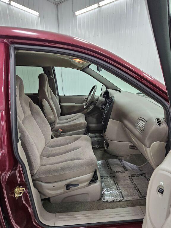 used 2003 Chrysler Voyager car, priced at $6,999