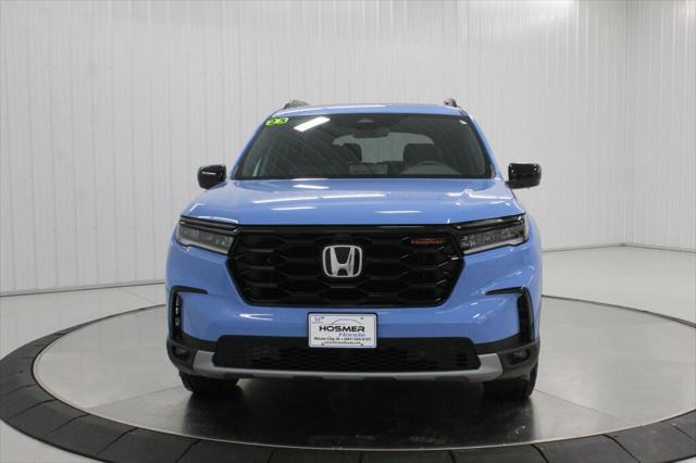 new 2025 Honda Pilot car, priced at $51,350