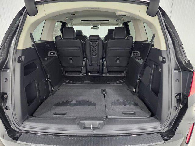 new 2026 Honda Odyssey car, priced at $44,290