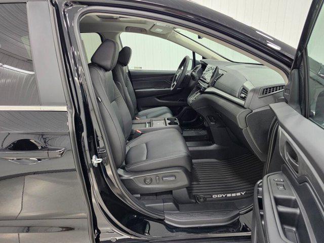 new 2026 Honda Odyssey car, priced at $44,290