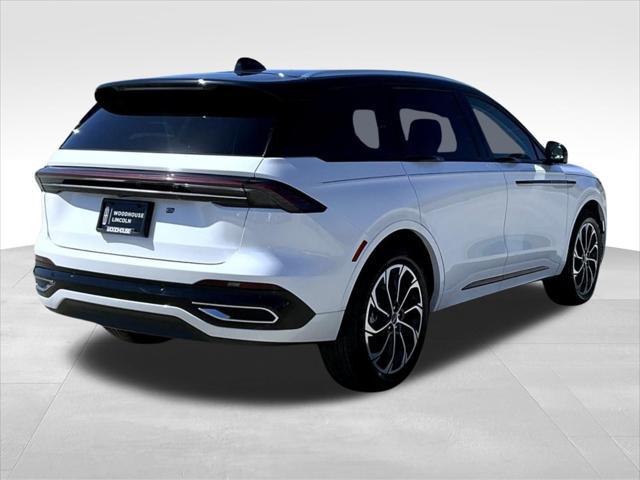 new 2025 Lincoln Nautilus car, priced at $63,754