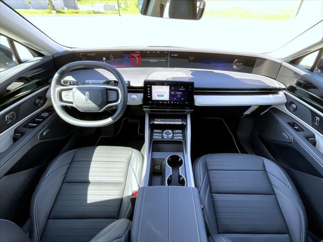 new 2025 Lincoln Nautilus car, priced at $63,754