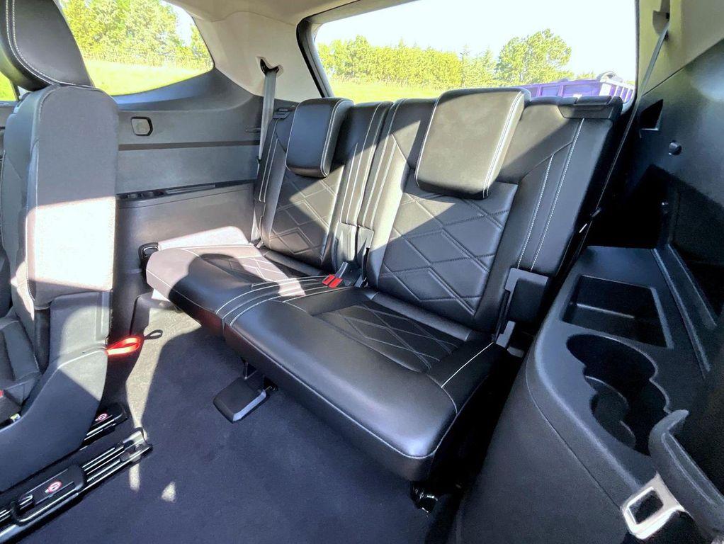 used 2024 Volkswagen Atlas car, priced at $31,987