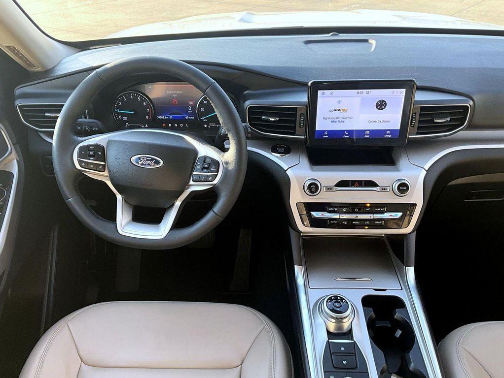 used 2024 Ford Explorer car, priced at $33,989