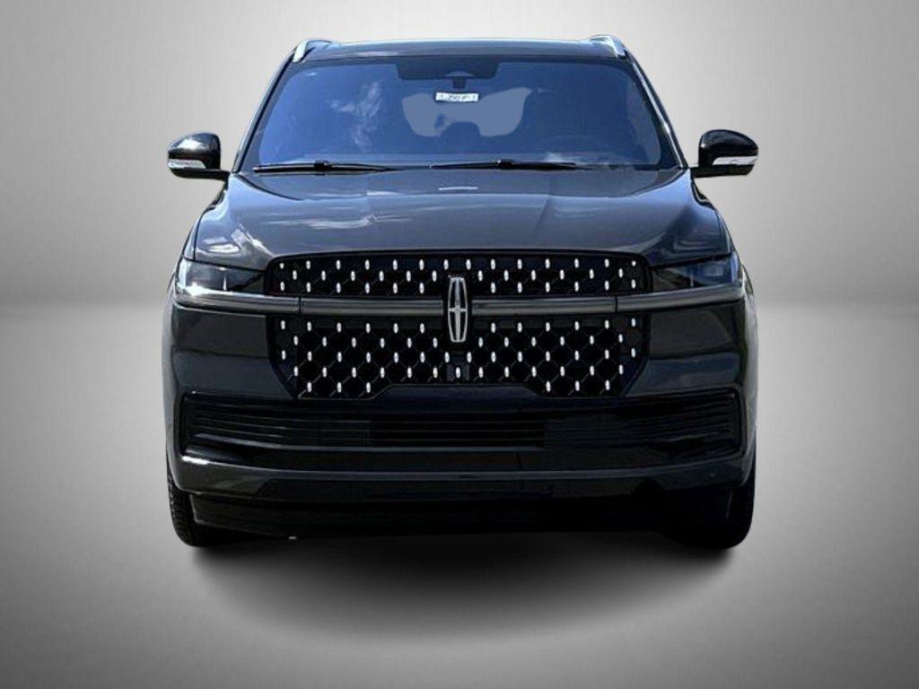 new 2025 Lincoln Navigator car, priced at $121,489